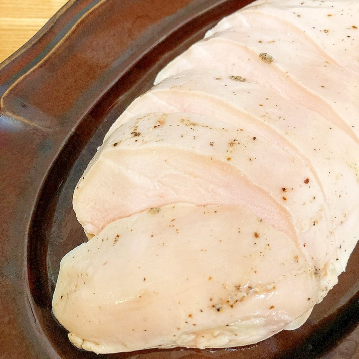低温調理 鶏むね肉のサラダチキン仕立て レシピ 作り方 By Ayatoy 楽天レシピ 低温調理 鶏むね肉のサラダチキン仕立て レシピ 作り方 By Ayatoy 楽天レシピ